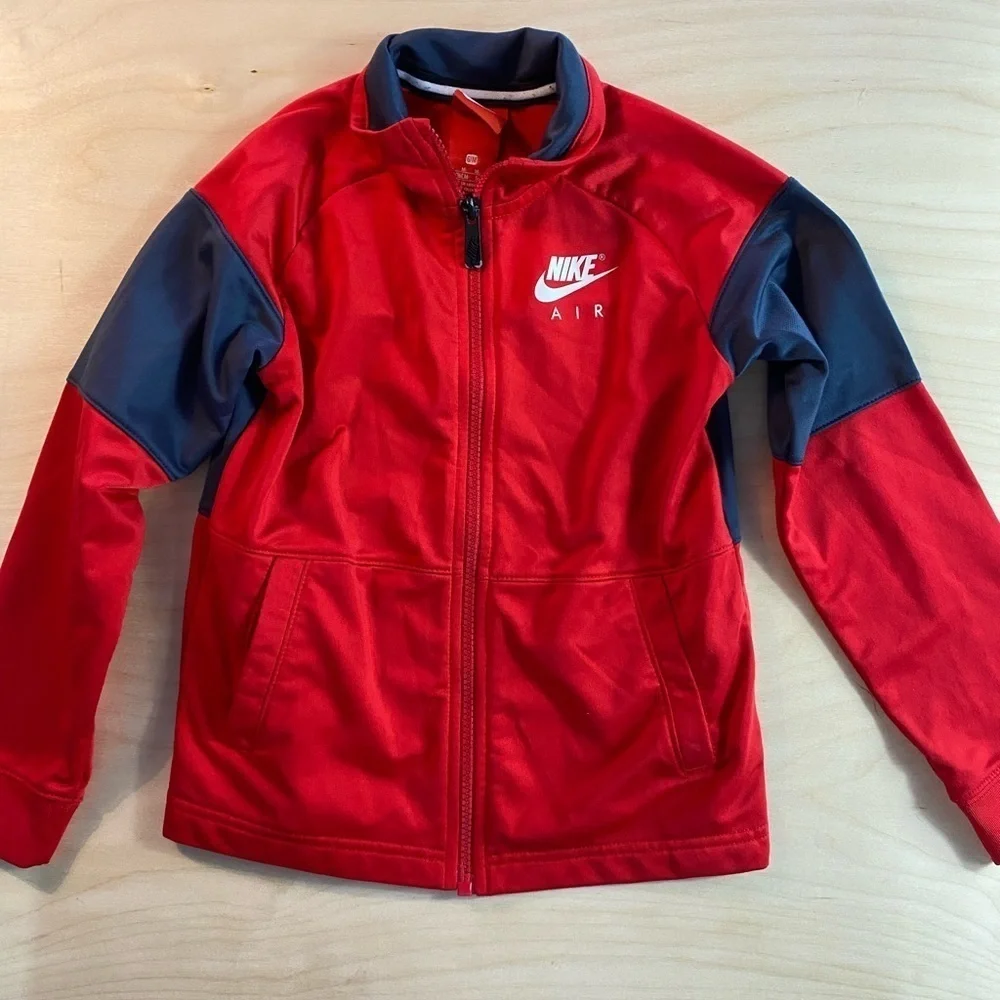 Nike Air Jacket size 6 (DN)